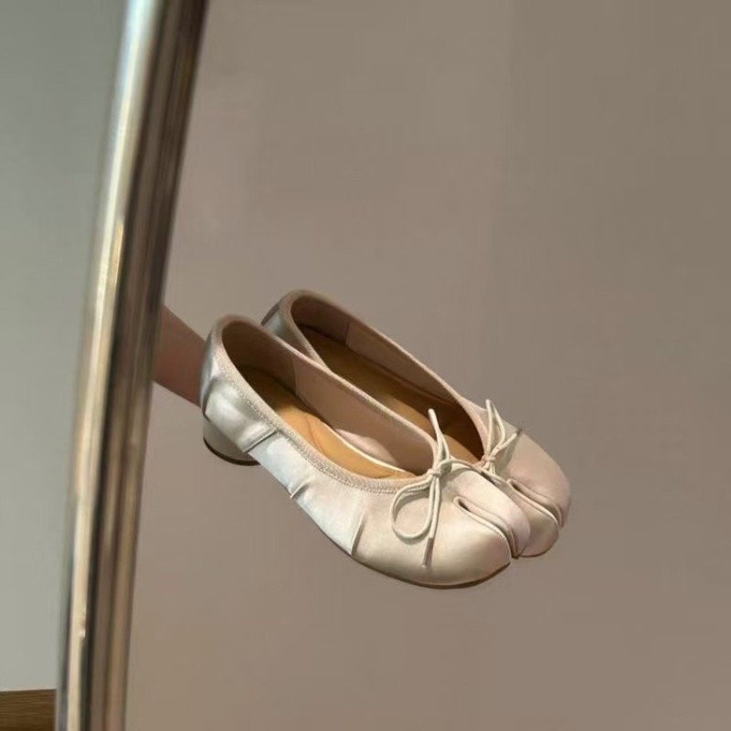 Sweet Bow Women's Spring 2026  - Women'S Shoes Round Toe 评论和价格